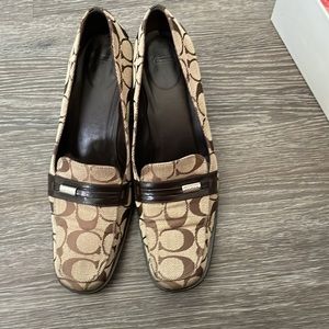 Vintage 90's Coach loafers. Size 8